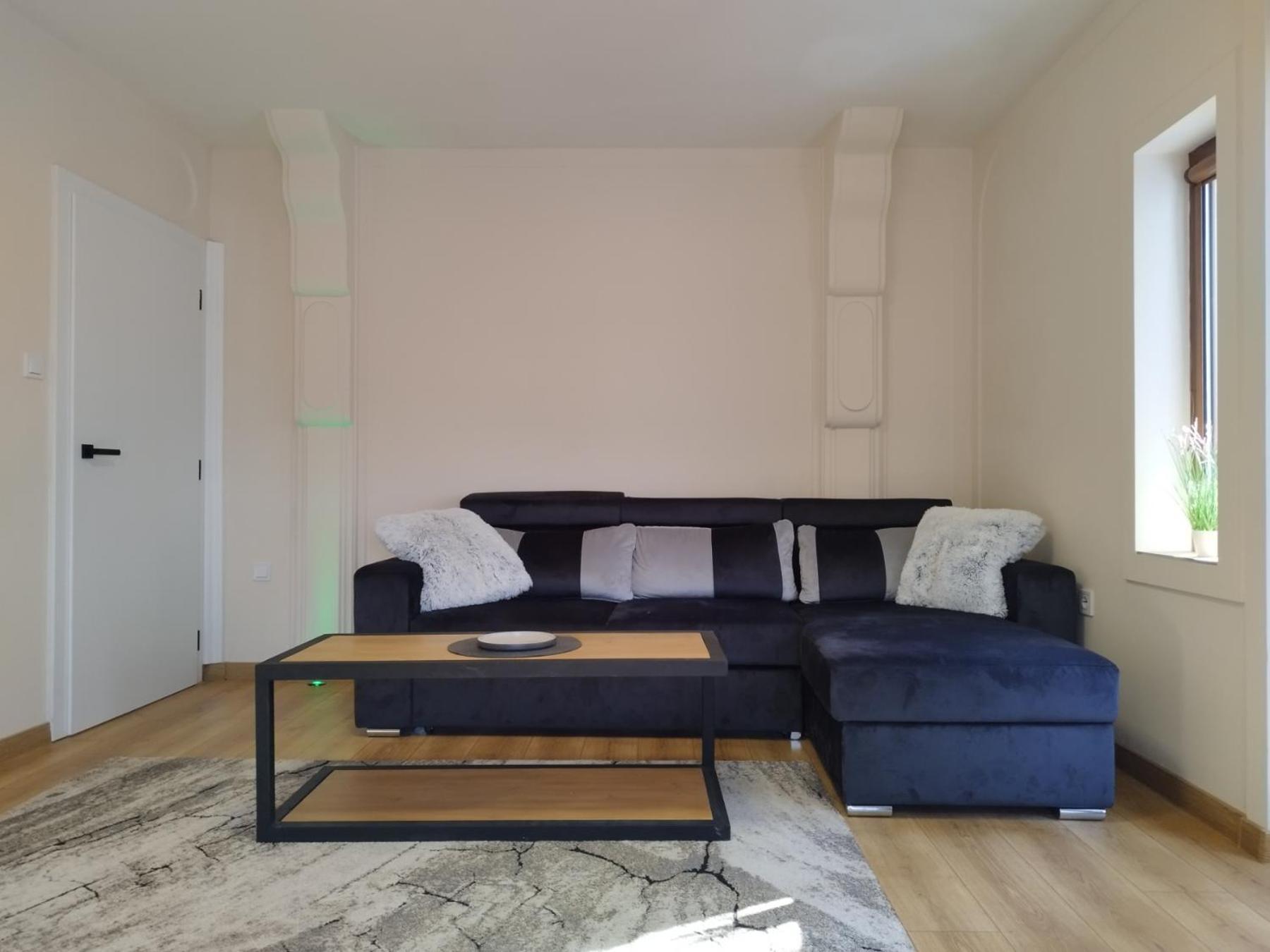 2-Bedroom Flat - Sunny Balcony プロヴディフ エクステリア 写真